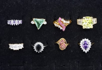 (8) GEMSTONE FASHION RINGS