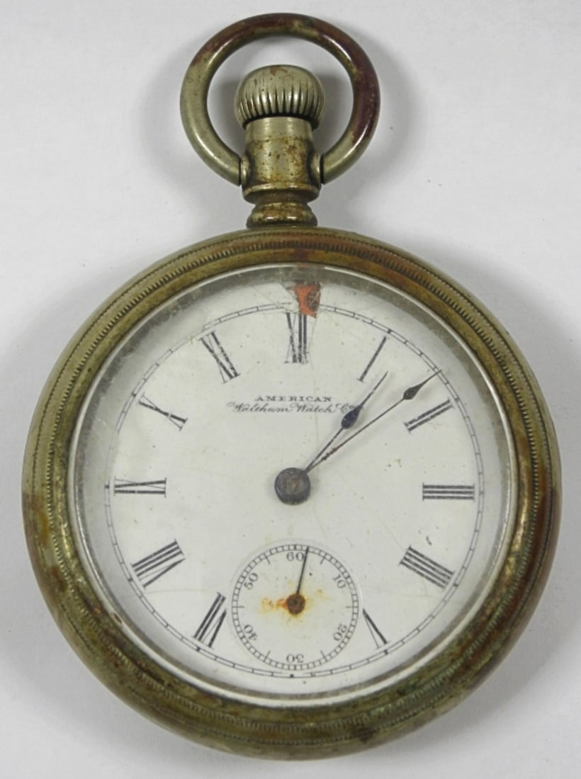 AMERICAN WALTHAM POCKET WATCH 18 SIZE (1 of 4)