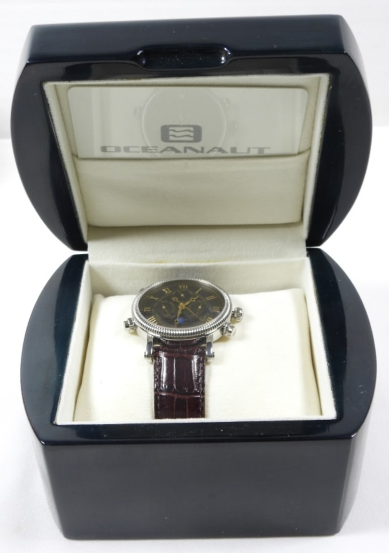 OCEANAUT MENS LUNAR MODEL WATCH (1 of 2)