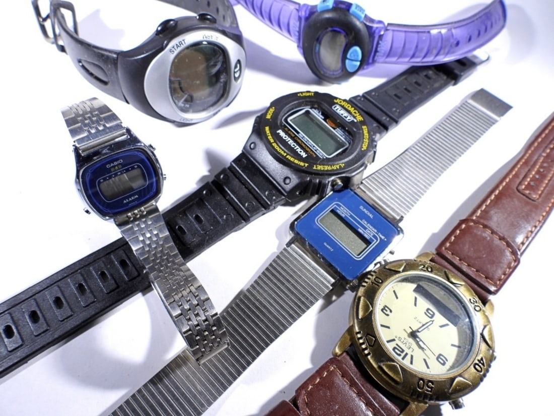 (6) DIGITAL "LED" WATCH LOT - VARIETY (1 of 3)