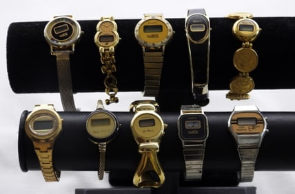 (10) MIXED LOT OF WATCHES