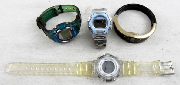 (4) DIGITAL / LCD WATCH LOT