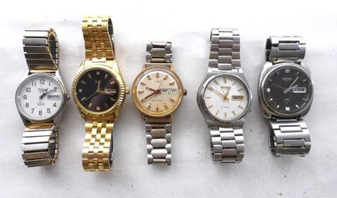 (5) MENS DATE/DAY WATCH LOT