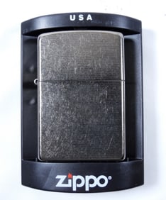 2006 ZIPPO-SEALED-UNFIRED