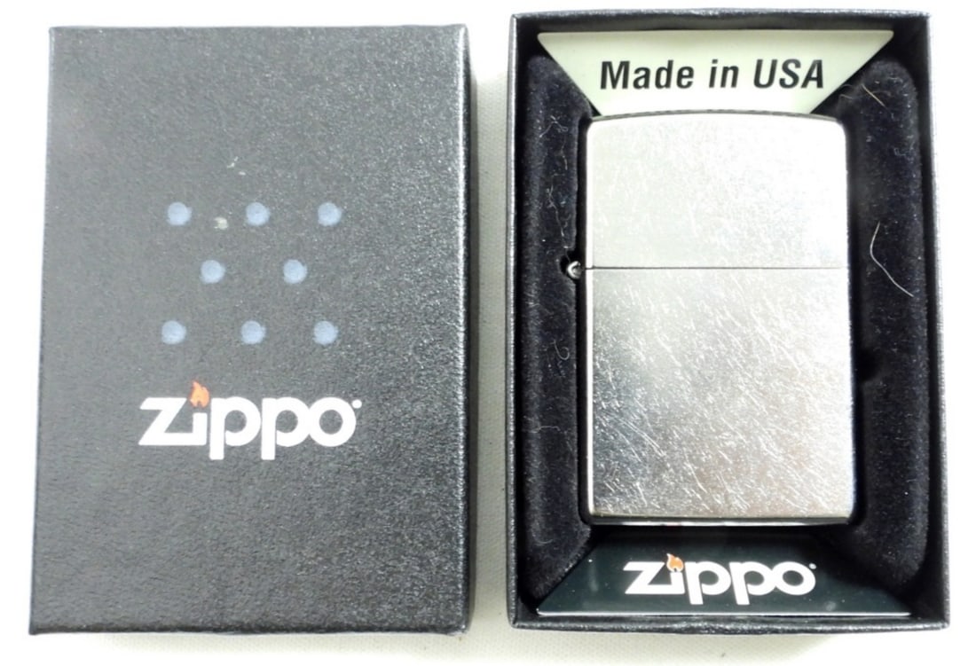 2015 UNFIRED  STREET CHROME ZIPPO IN BOX (1 of 4)
