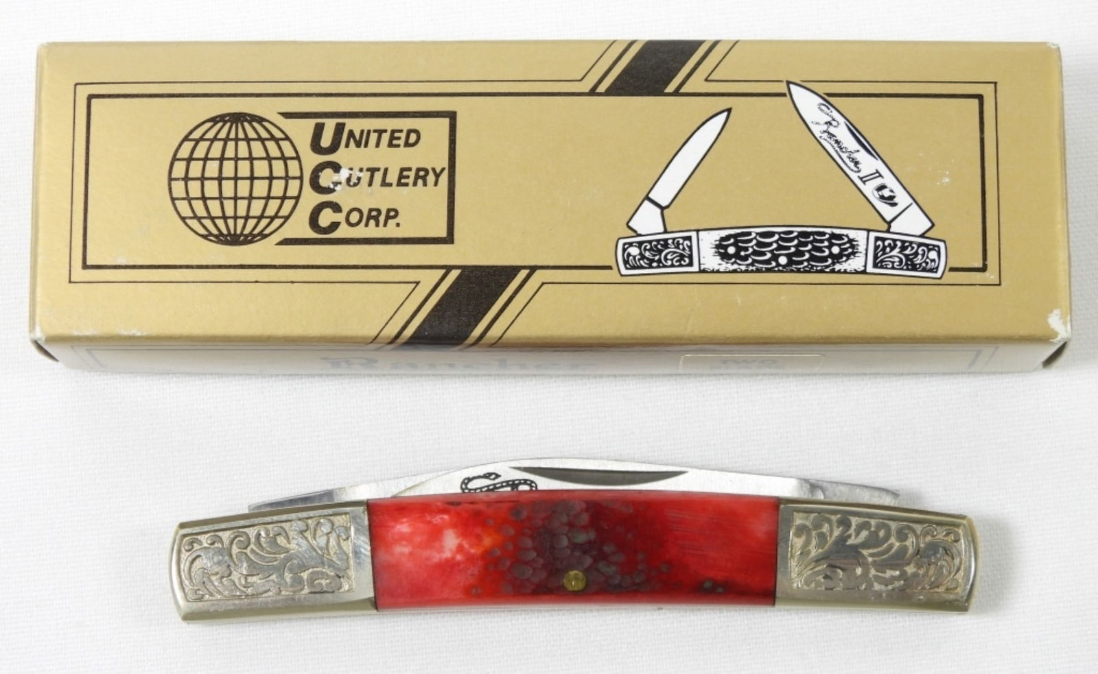 UNITED CUTLERY UC404R 2 BLADE POCKET KNIFE (1 of 3)