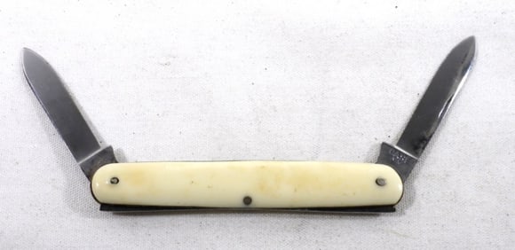 VINTAGE CASE 42057 2 BLADE POCKET KNIFE