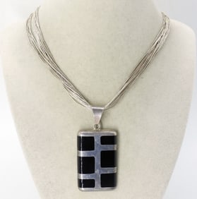 BLACK & STERLING PNDT & LIQUID STER CHAIN