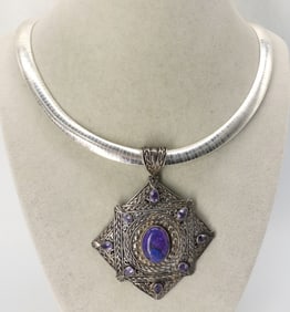 VTG NEPAL SILVER PENDANT PURPLE GEMS