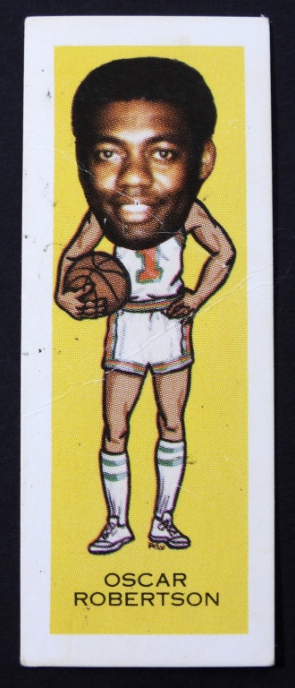 1973 NABISCO SUGAR DADDY #17 ROBERTSON: OSCAR ROBERTON - light crease