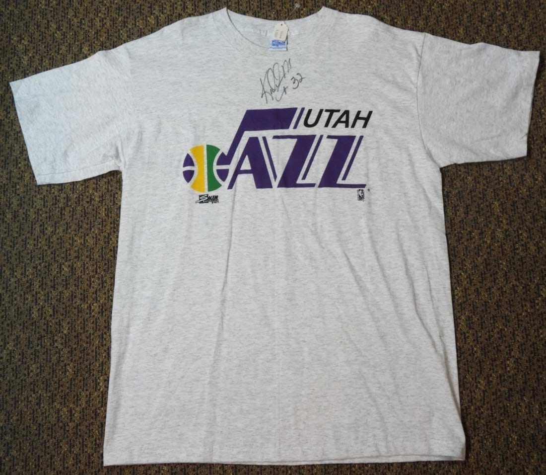 KARL MALONE SIGNED JAZZ T-SHIRT XL (1 of 2)