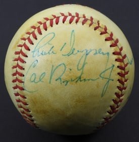 CAL RIPKEN JR & 9 OTHERS SIGNED BASEBALL