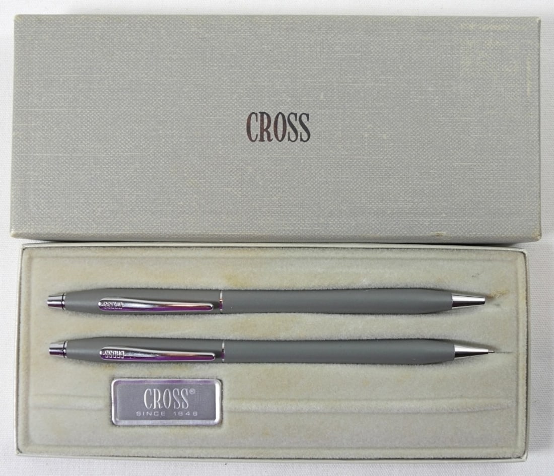 CROSS BALL POINT PEN & PENCIL SET IN BOX (1 of 3)