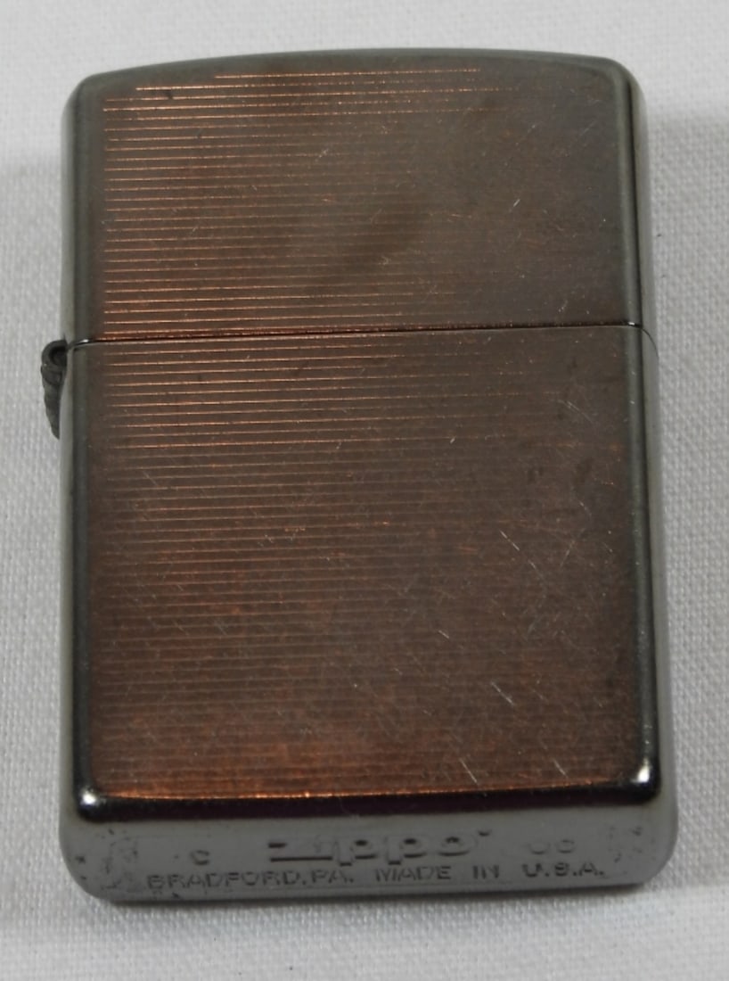 2006 SEALED DESIGNED ZIPPO (1 of 3)