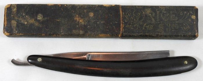 CROWN RAZOR