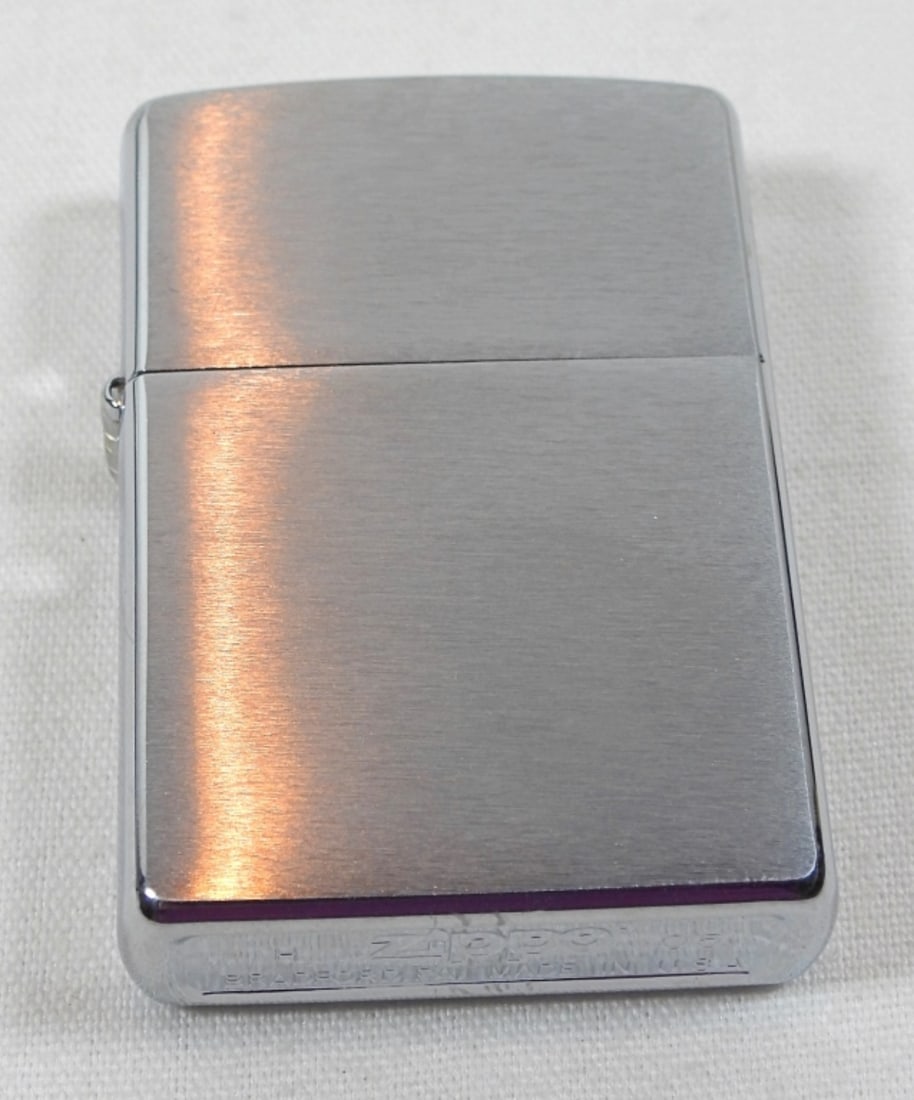 2005 UNSEALED UNFIRED ZIPPO (1 of 4)