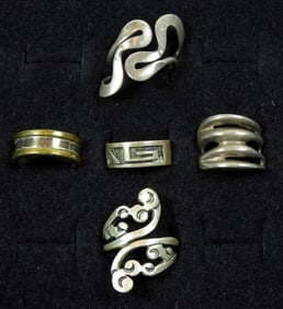 (5) STERLING RINGS