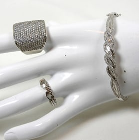 (925) 2 RINGS 6.5-7  AND ONE BRACELET