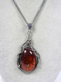 VTG STERLING AMBER NECKLACE