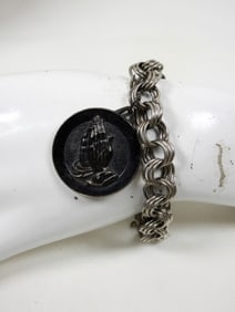 1 7.5'' STERLING PRAYING HANDS PENDANT BRACELET