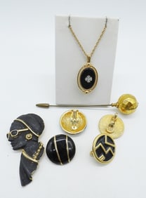 GOLD TONE & BLACK VINTAGE JEWELRY