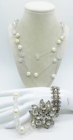 PRETTY RHINESTONE / PEARL VTG JEWELRY