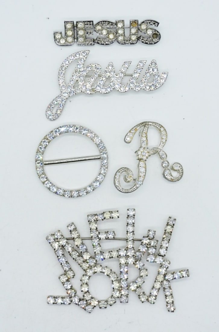 VTG WHITE RHINESTONE BROOCHES (1 of 2)
