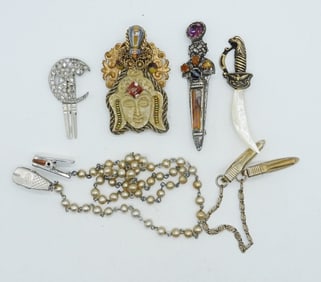 VINTAGE CLIPS & PINS