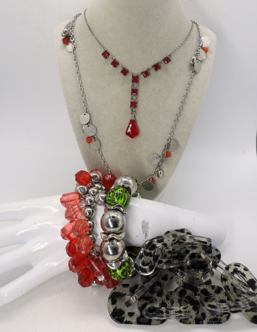 (5) FUN COSTUME NECKLACES & BRACELETS (1 of 1)