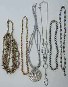(6) FASHION NECKLACES SILVER TONES
