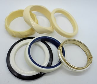6 VTG PLASTIC BANGLE BRACELETS