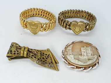AMERICAN QUEEN BRACELETS & MORE VTG