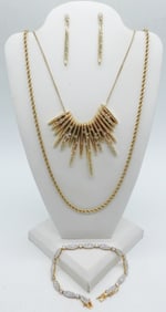 GOLD TONE SIMULATED DIAMOND SET