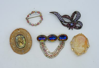 (5) VTG BROOCHES - CAMEO & RHINESTONE