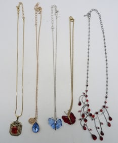 5 FASHION NECKLACES - GOLD / SILVER TONE