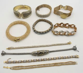 10 GOLD TONE SPARKLING BRACELETS