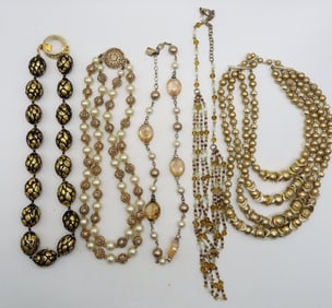 5 GOLD TONE VTG NECKLACES