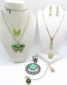 PRETTY GREEN GEMSTONE JEWELRY