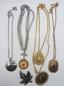 4 LARGE CHUNKY NECKLACES - 2 PINS