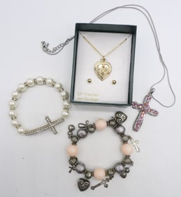 4 RELIGIOUS NECKLACES & BRACELETS