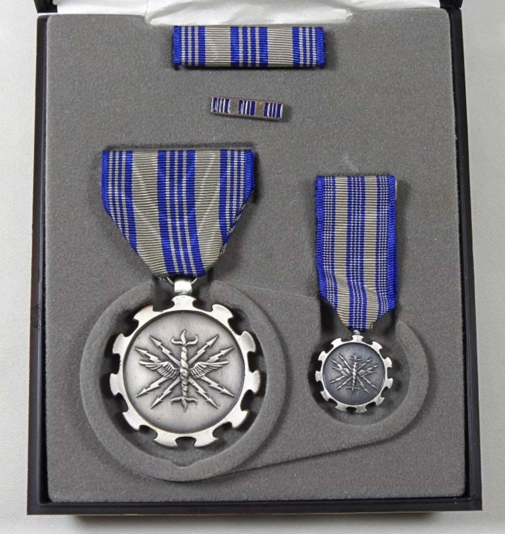 AIR FORCE MERITORIOUS ACHIEVEMENT MEDAL (1 of 2)