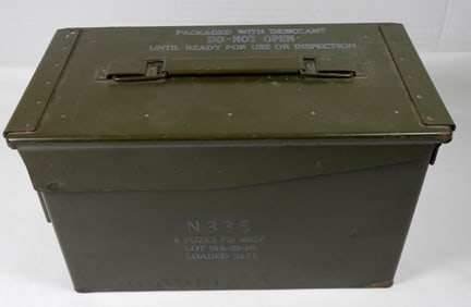 AMMO BOX MARKED N335 8 FUZES PD M557