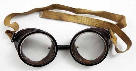 ANTIQUE RIDING GOGGLES