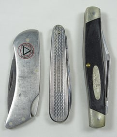 3 MEDIUM METAL POCKET KNIVES