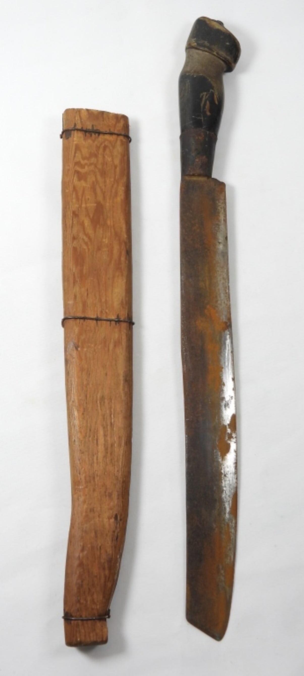 VINTAGE CIVIL WAR KNIFE WITH WOODEN SHEATH (1 of 2)