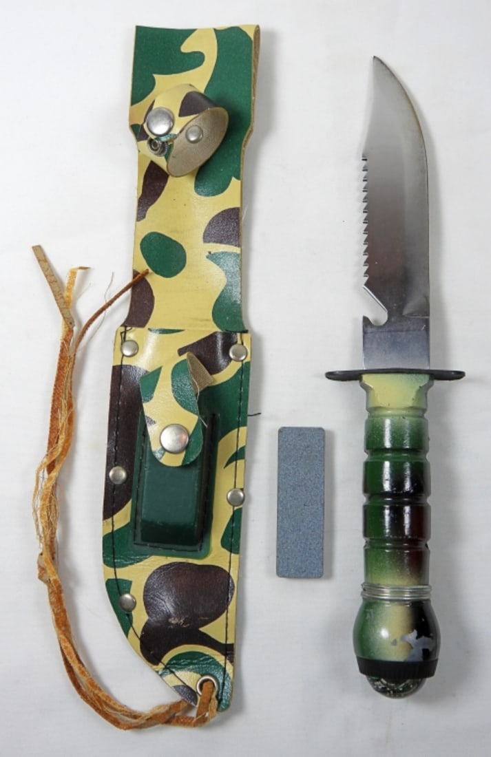 UNBRANDED STAINLESS STEEL KNIFE: UNBRANDED STAINLESS STEEL KNIFE WITH CAMO SHEATH