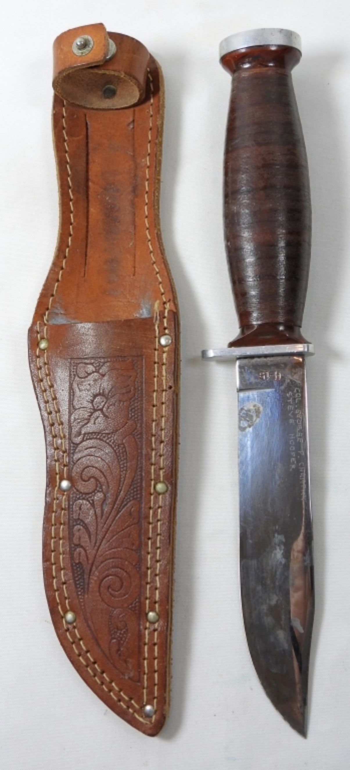 SCHRADE WALDEN KNIFE AND SHEATH (1 of 4)