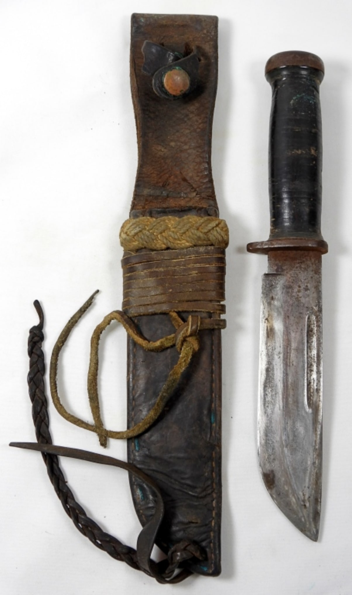 UNBRANDED KNIFE AND SHEATH: UNBRANDED KNIFE AND SHEATH