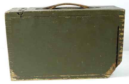 1 VINTAGE ARMY FIELD DESK