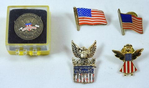 5 VARIETY USA PINS